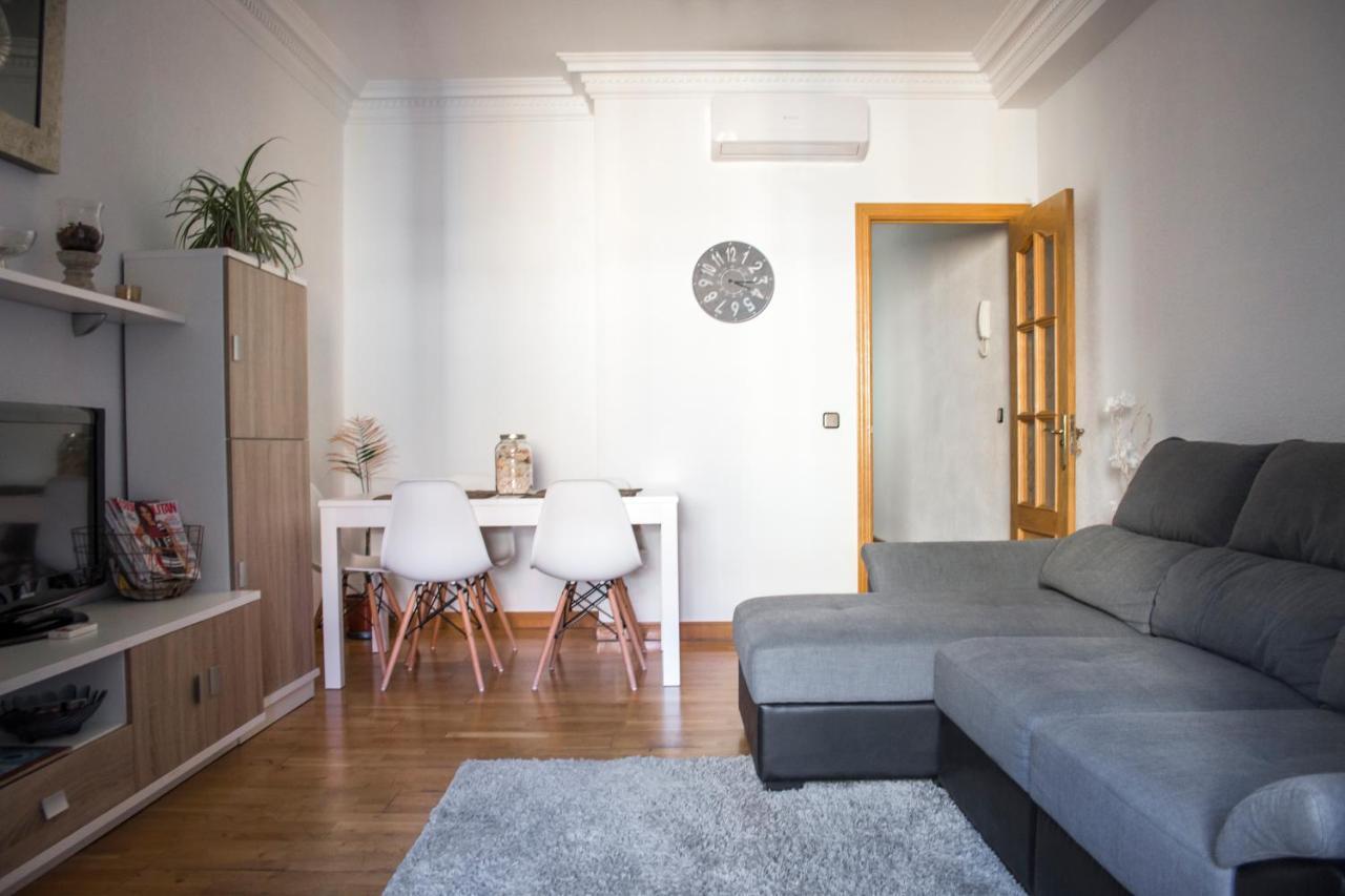 Apartamento En Carretas - Puerta Del Sol Apartman Madrid Kültér fotó