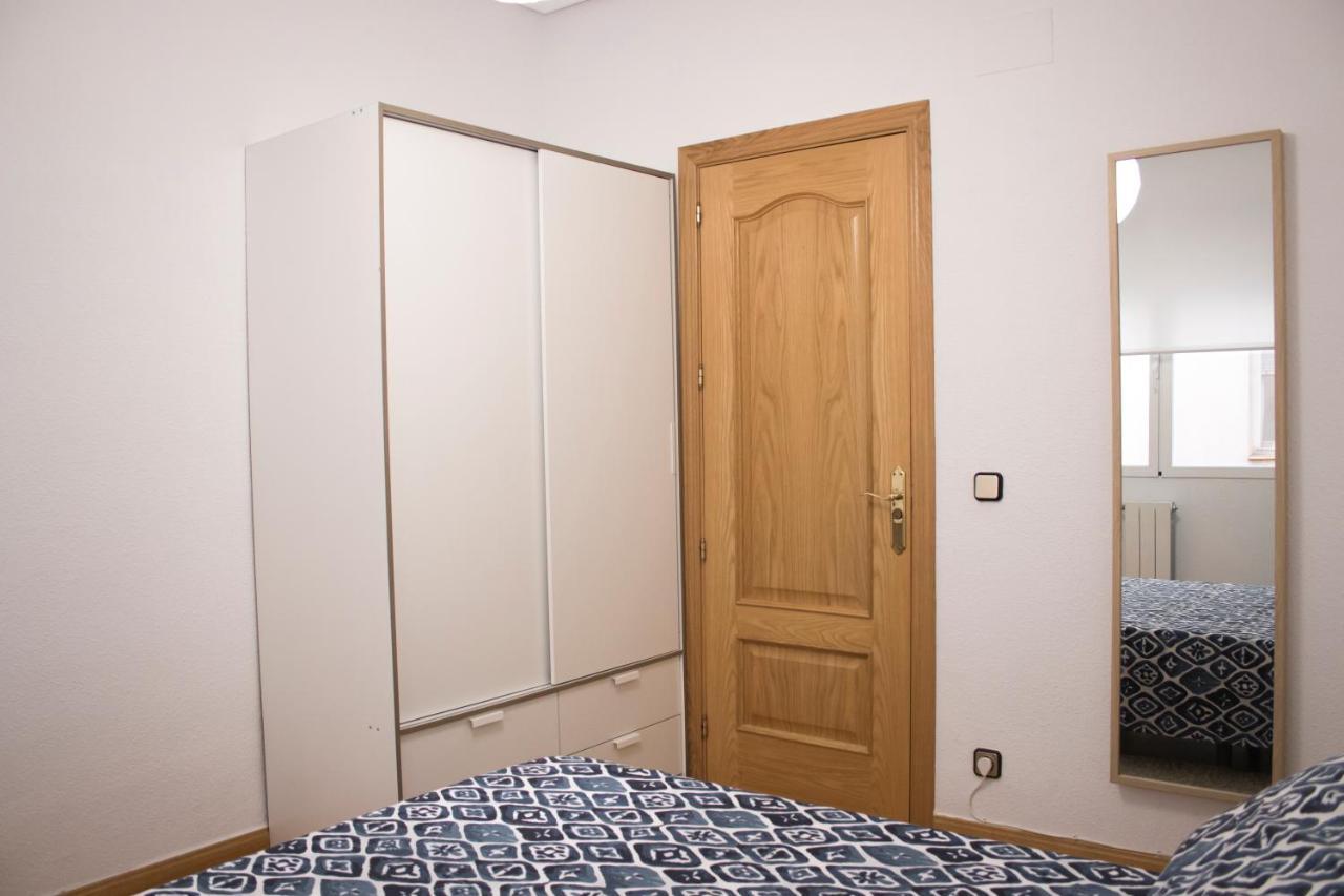 Apartamento En Carretas - Puerta Del Sol Apartman Madrid Kültér fotó