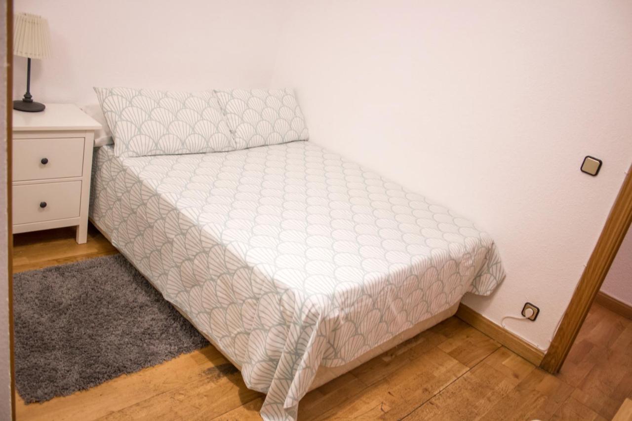 Apartamento En Carretas - Puerta Del Sol Apartman Madrid Kültér fotó